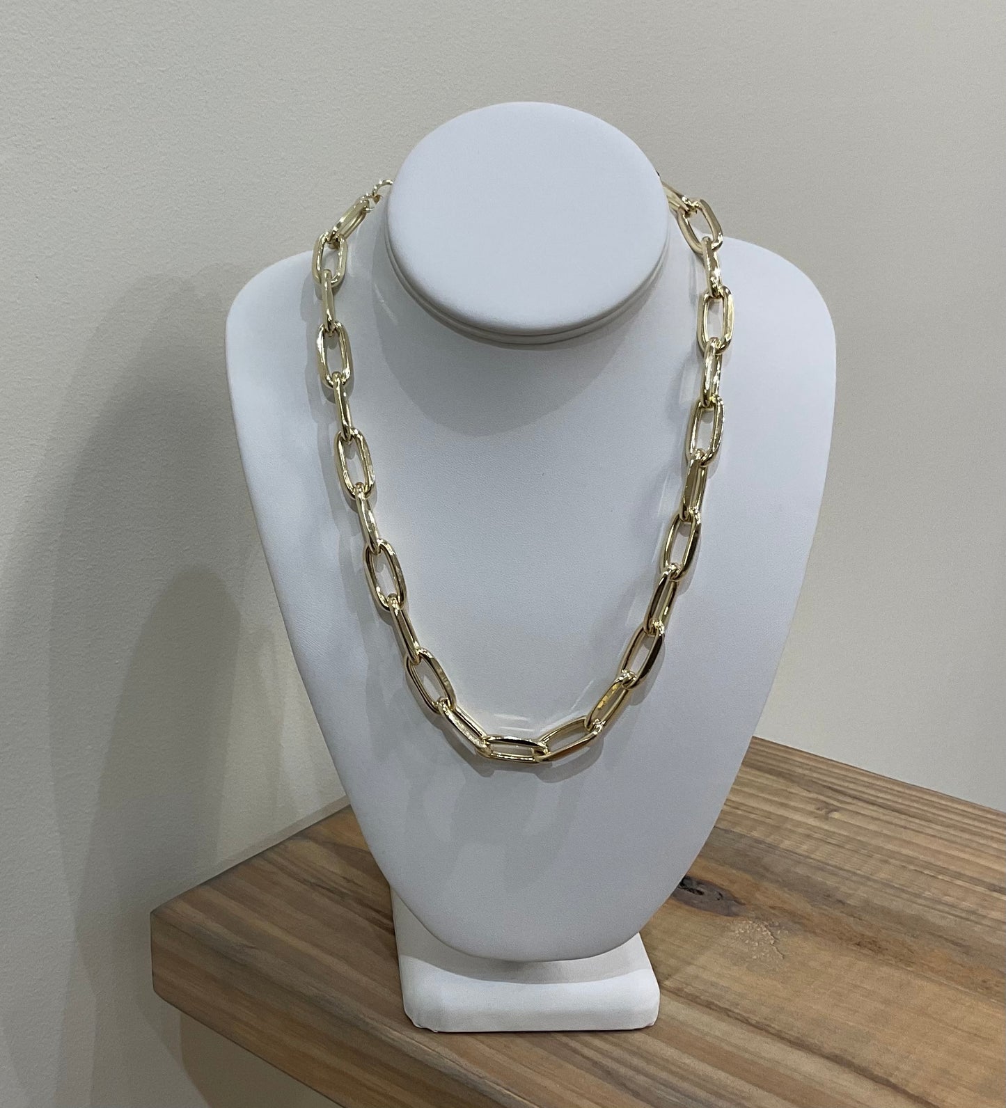 MEGA LINK NECKLACE