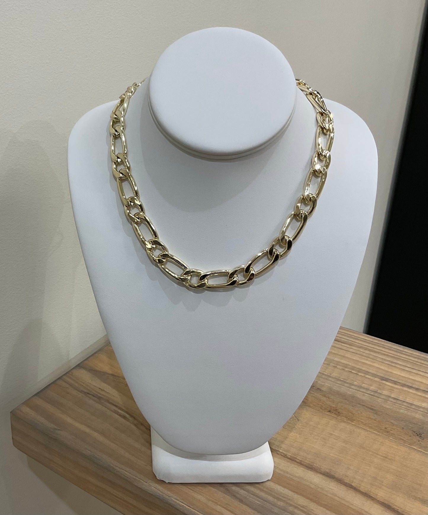 FIGARO STATEMENT NECKLACE
