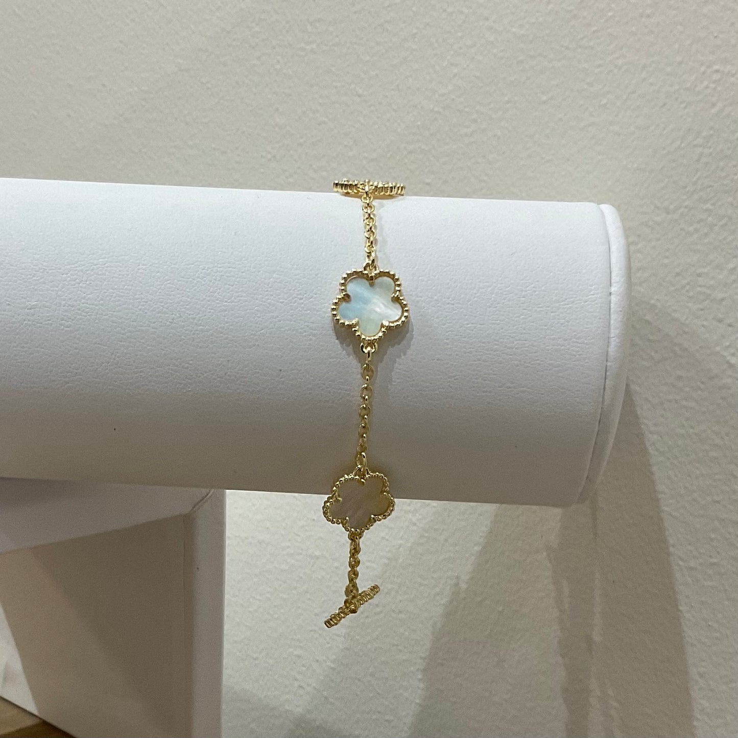 MOP 5 FLOWER BRACELET