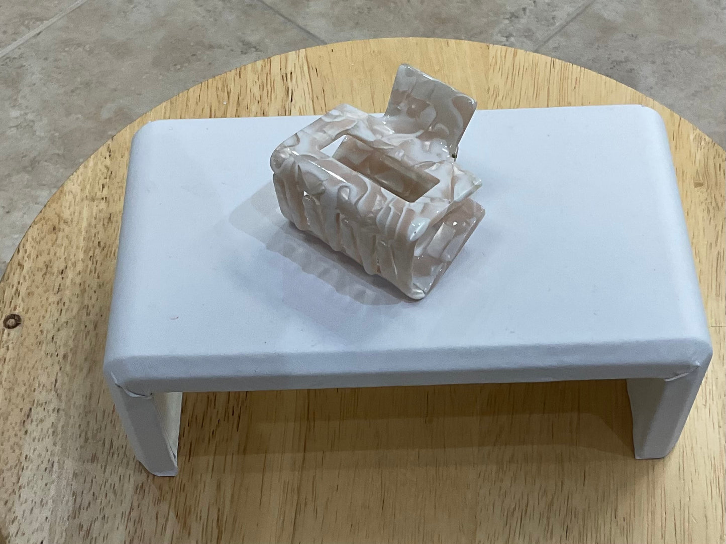 SMALL CLAW HAIR CLIP