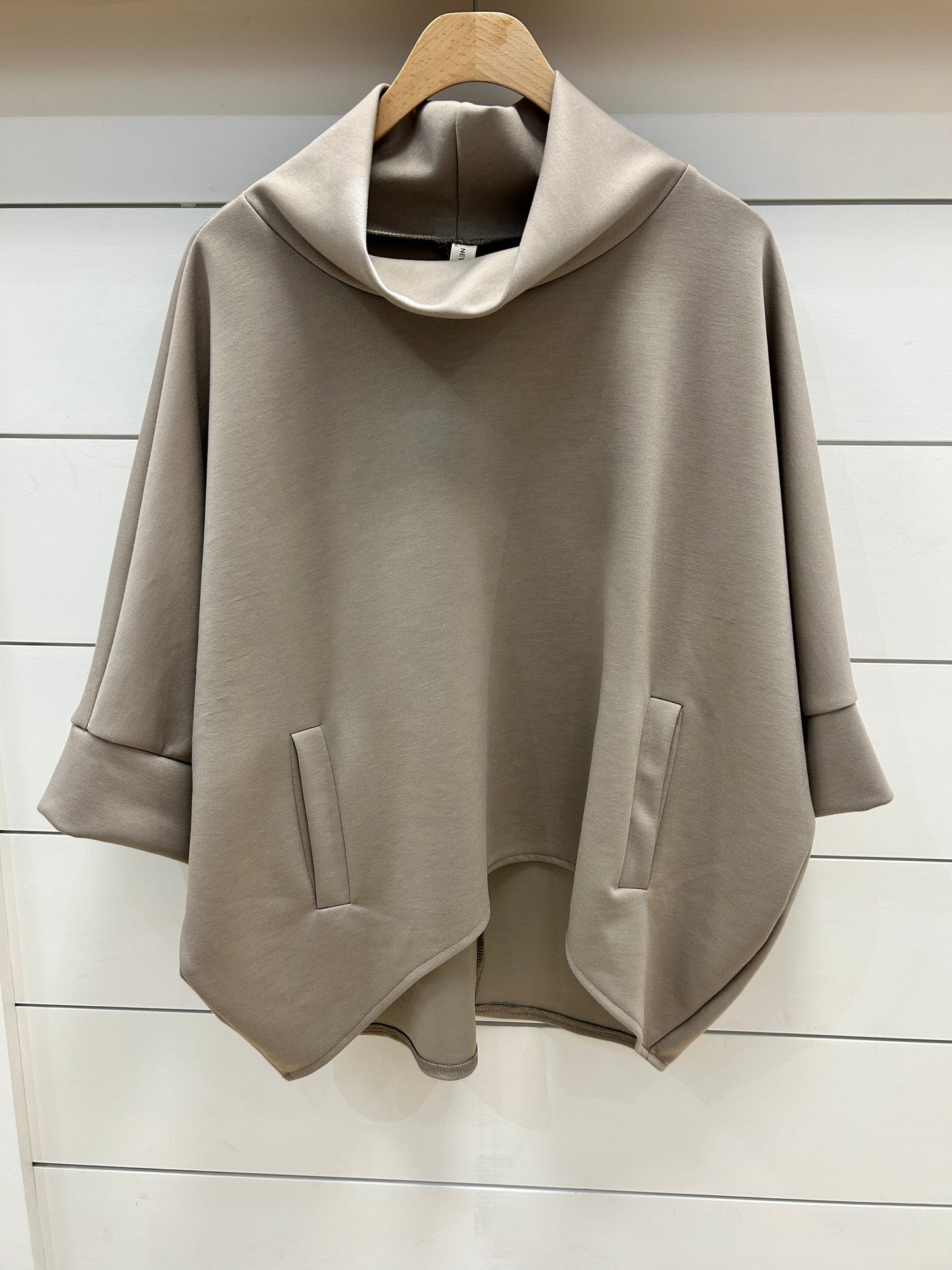 SCUBA PONCHO TOP