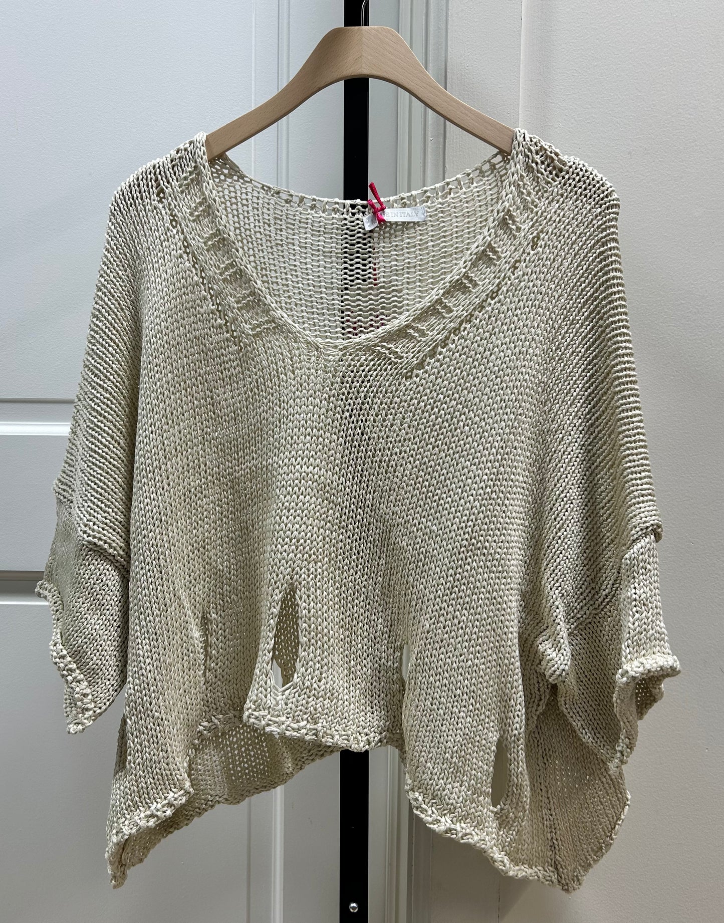 KNIT CUTOUT TOP