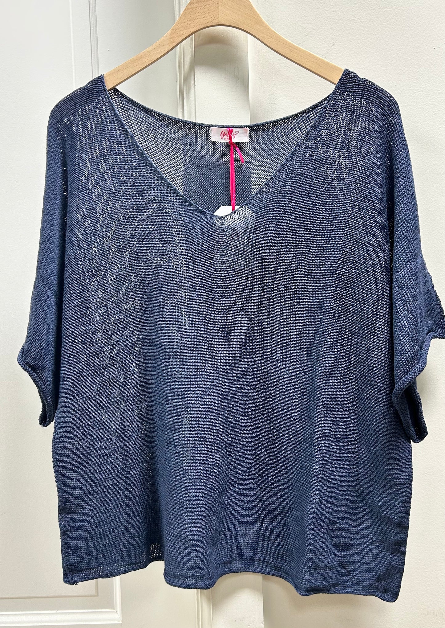 MEADOW VNECK TOP