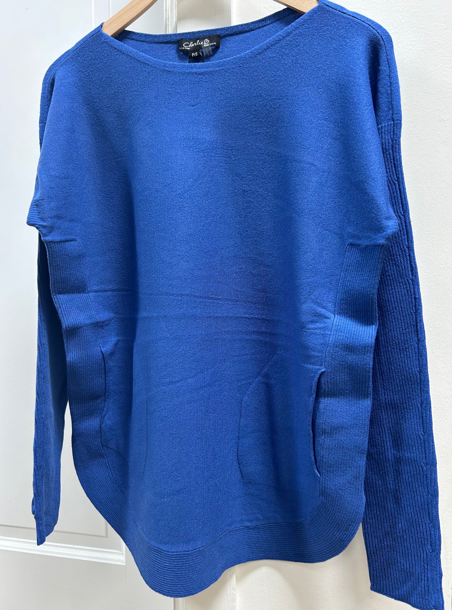 LACE CUFF KNIT SWEATER