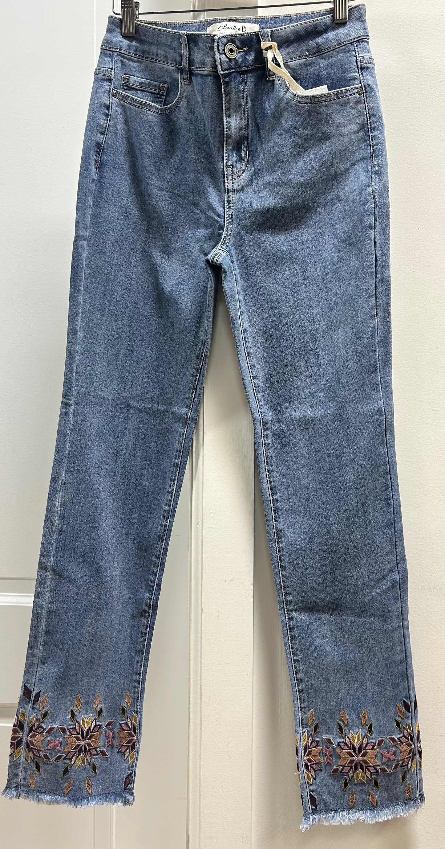 MOSAIC EMBROIDERY JEANS
