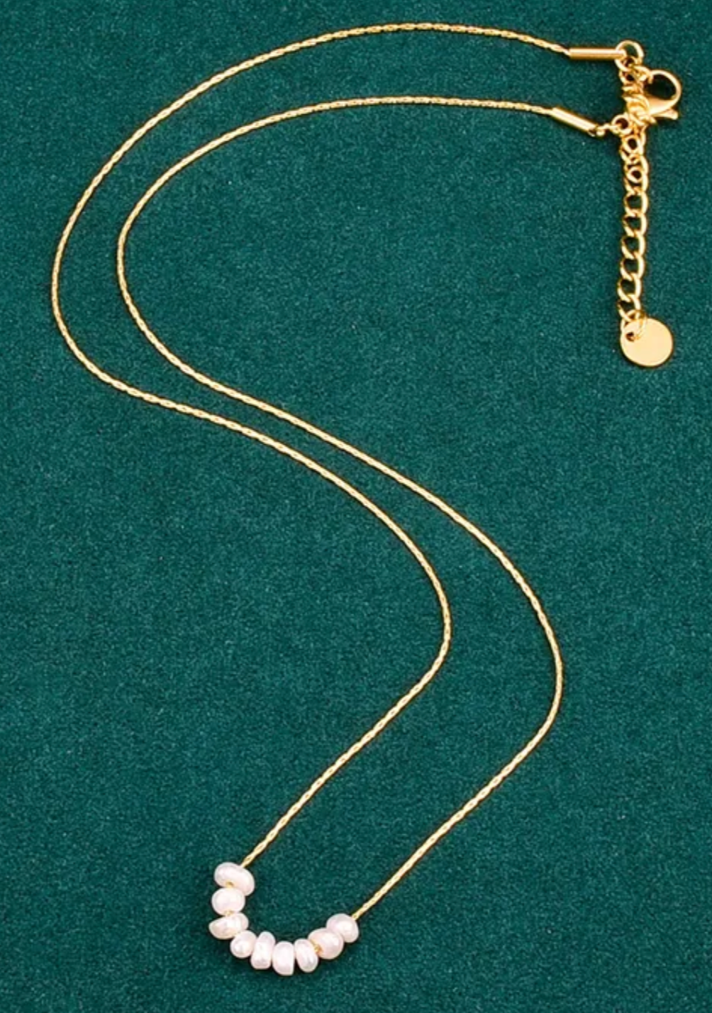 FRESHWATER PEARLS NECKLACE