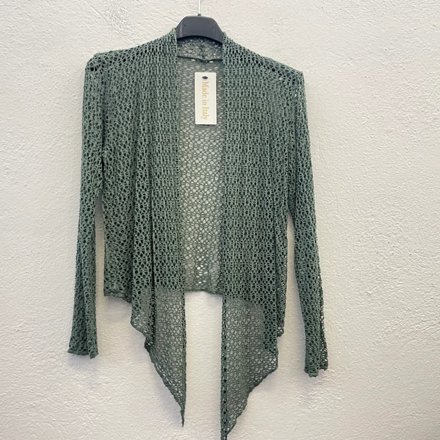 TEXTURED SHRUG