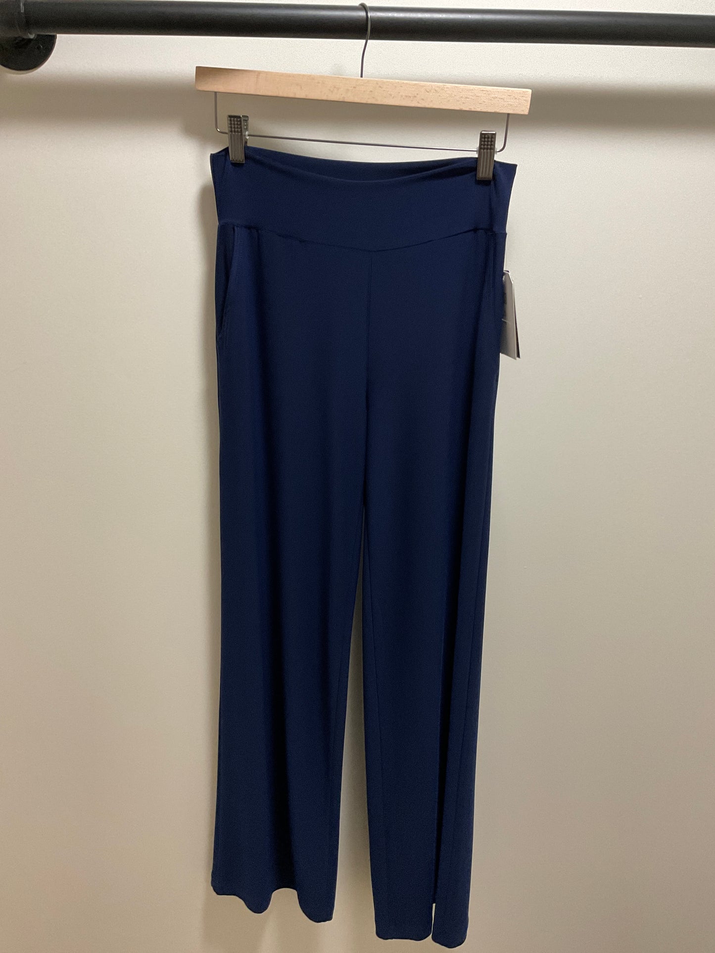 STRAIGHT PANTS