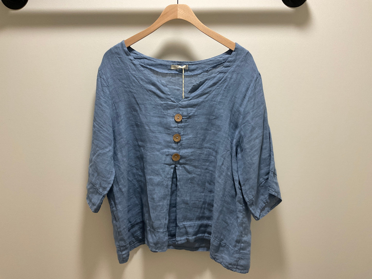 LINEN 3 BUTTON BOX TOP