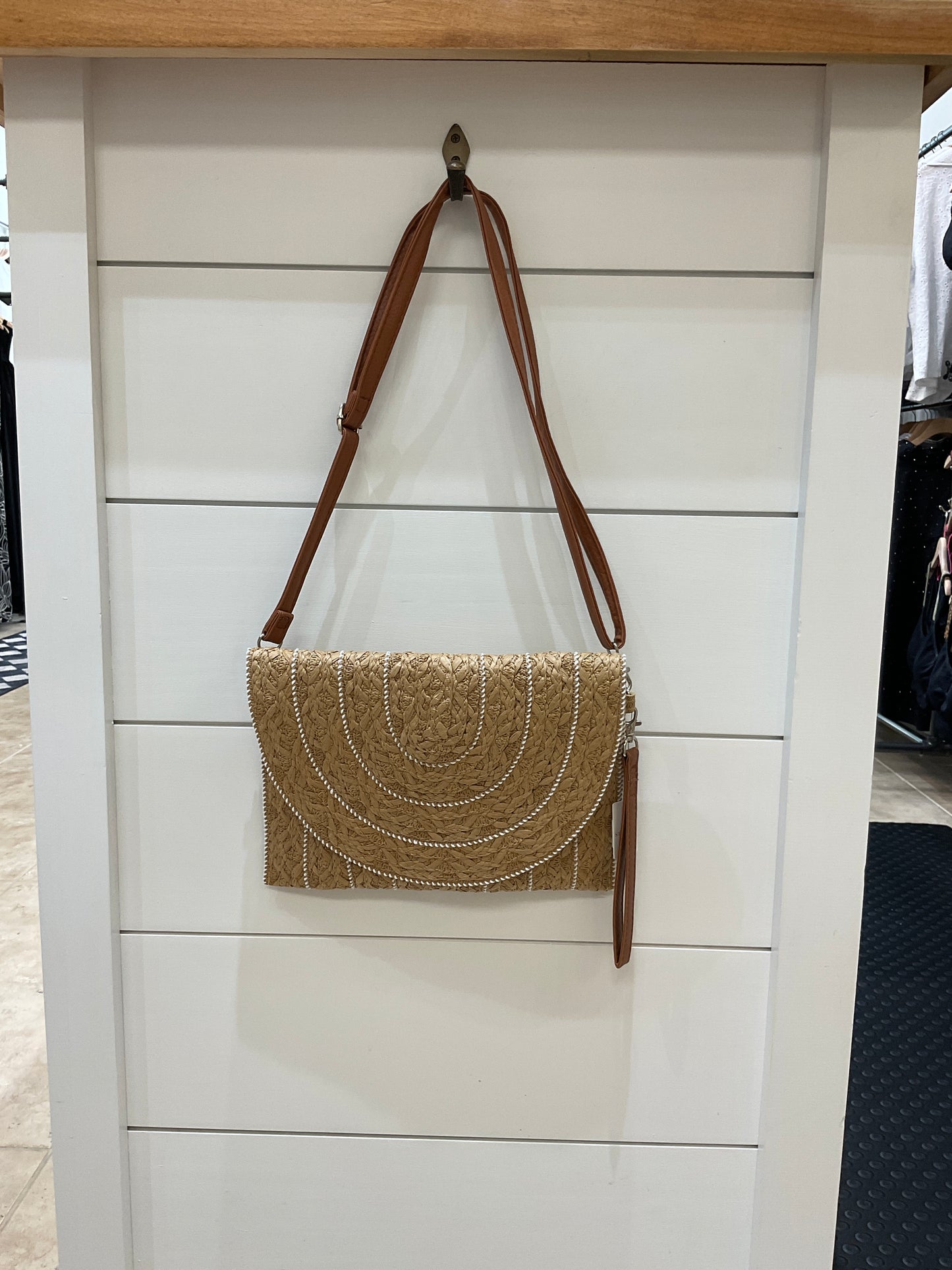 DETAILED STRAW BAG