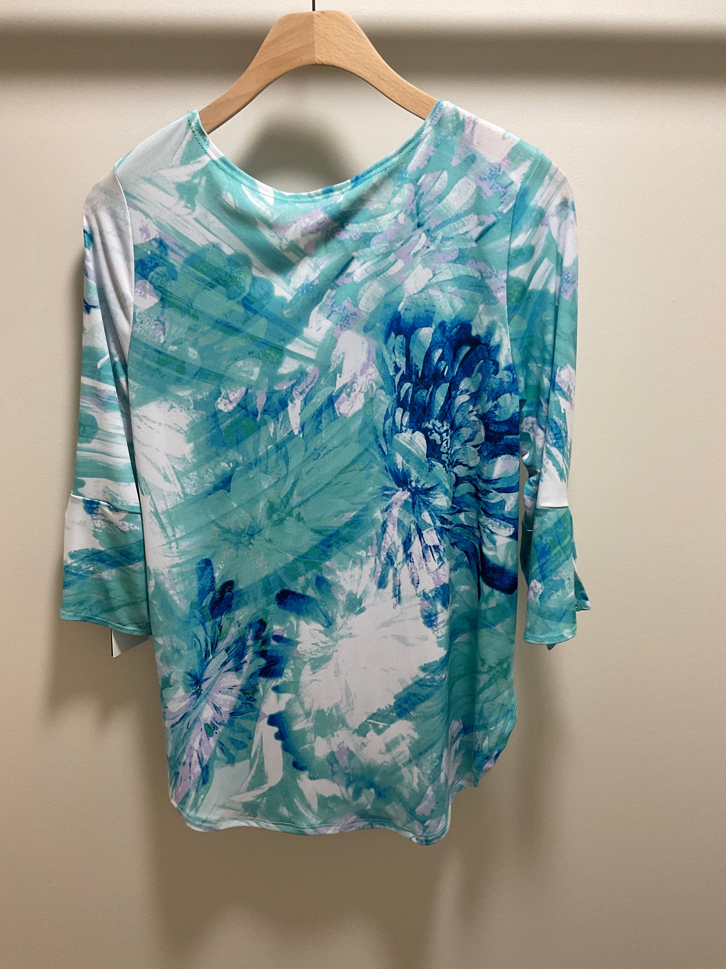 SCOOP W/CUFF TIE TOP PRINTS