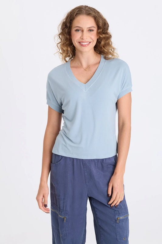 SERGUS VNECK TOP