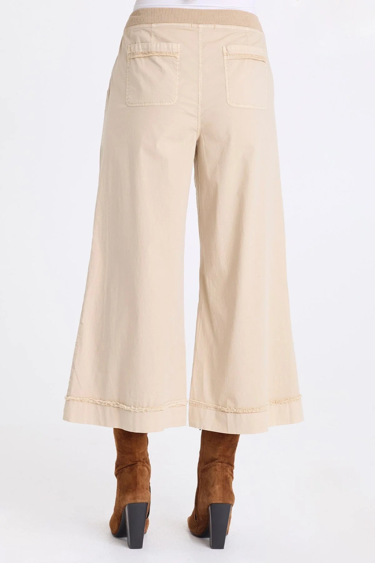 NICOLENE CROP PANT