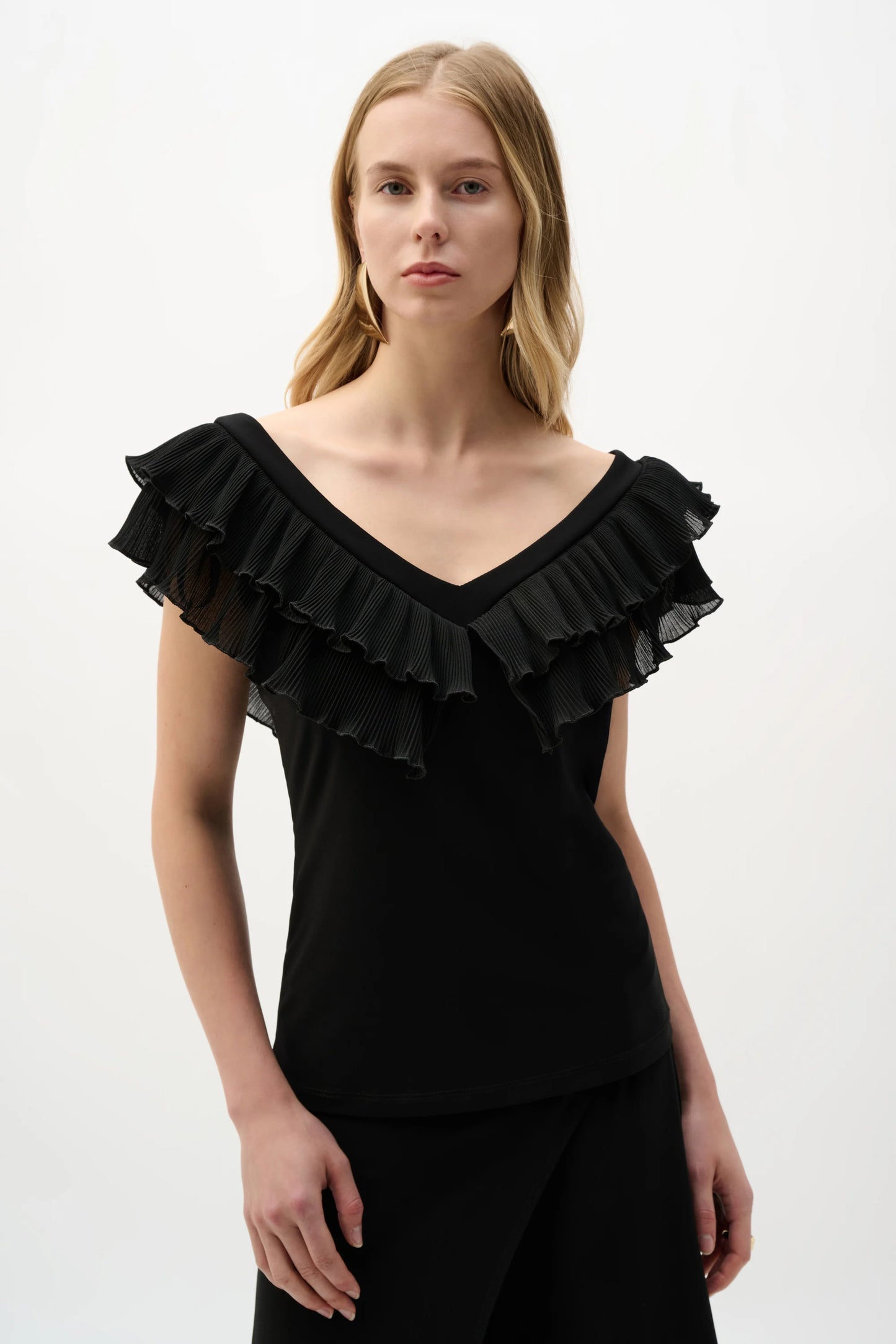 GEORGETTE FITTED TOP W/PLEATS