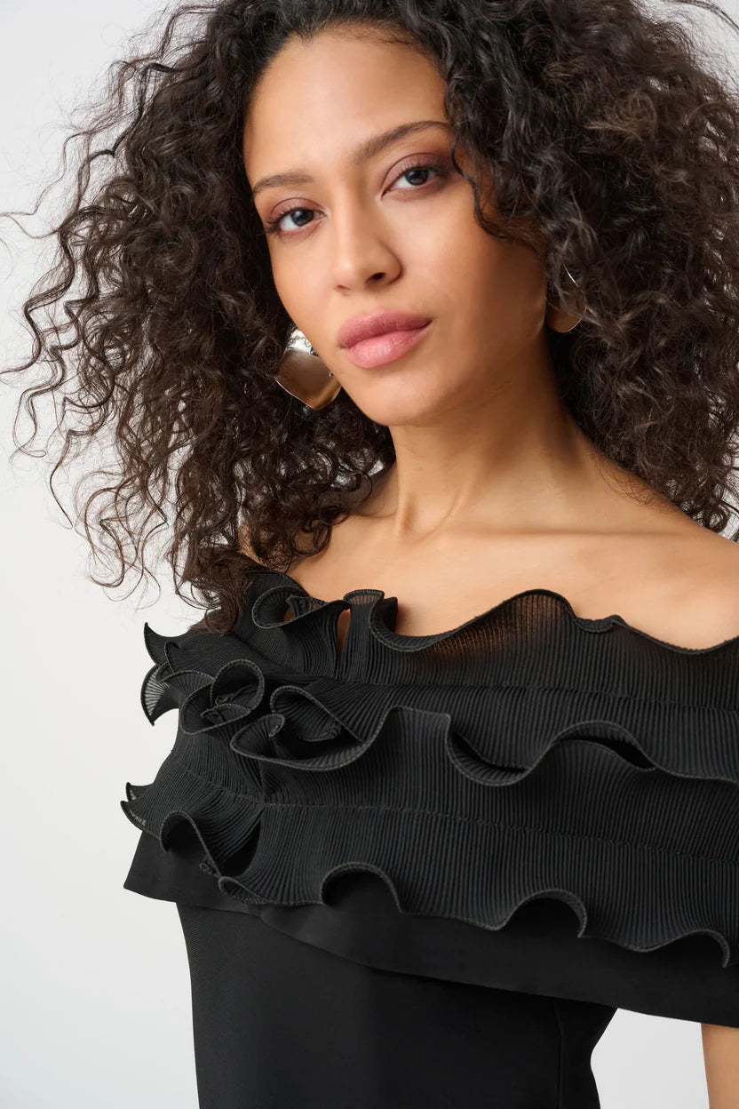 OFF SHOULDER RUFFLE TOP
