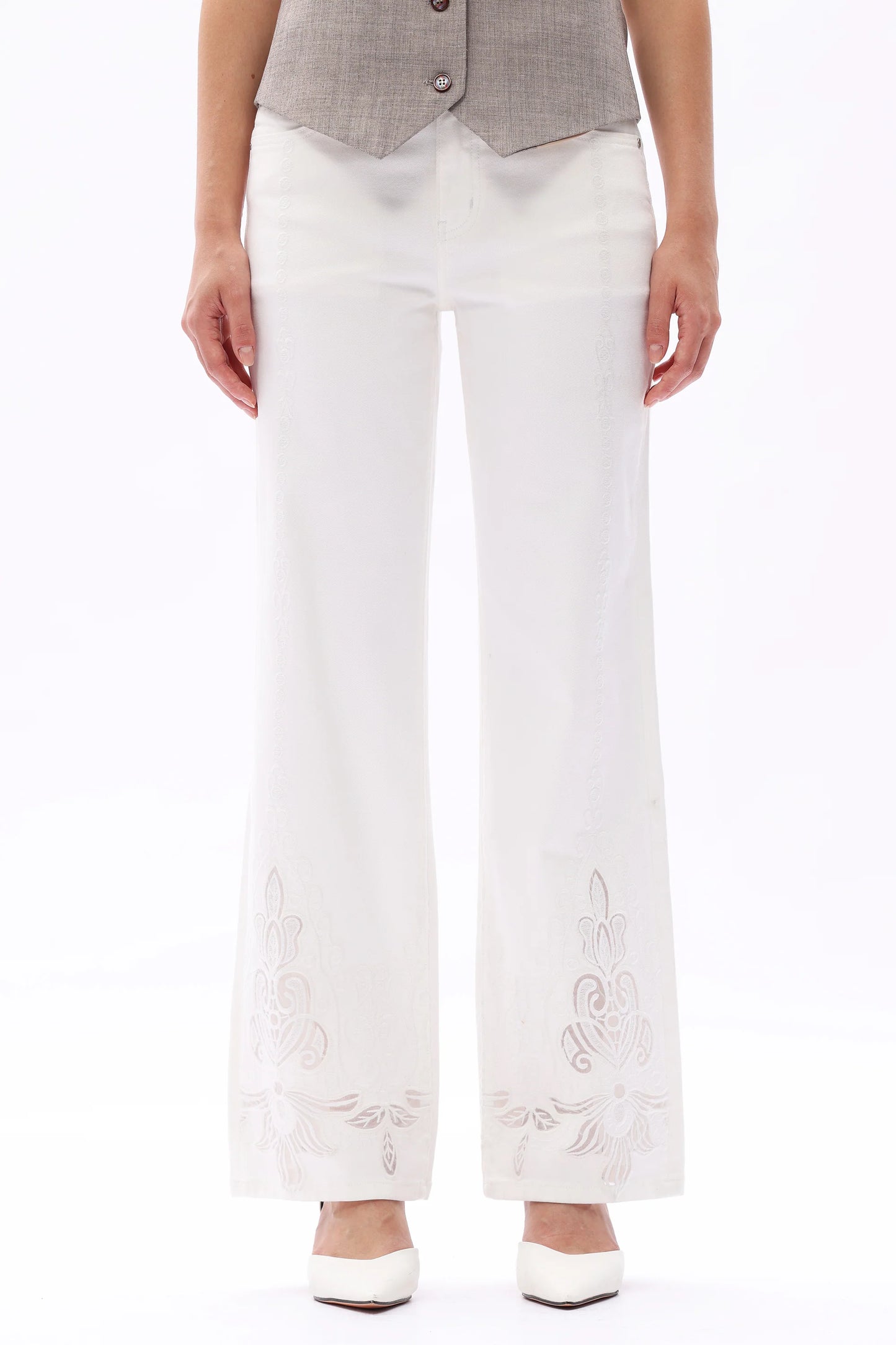 MID RISE STRAIGHT JEANS