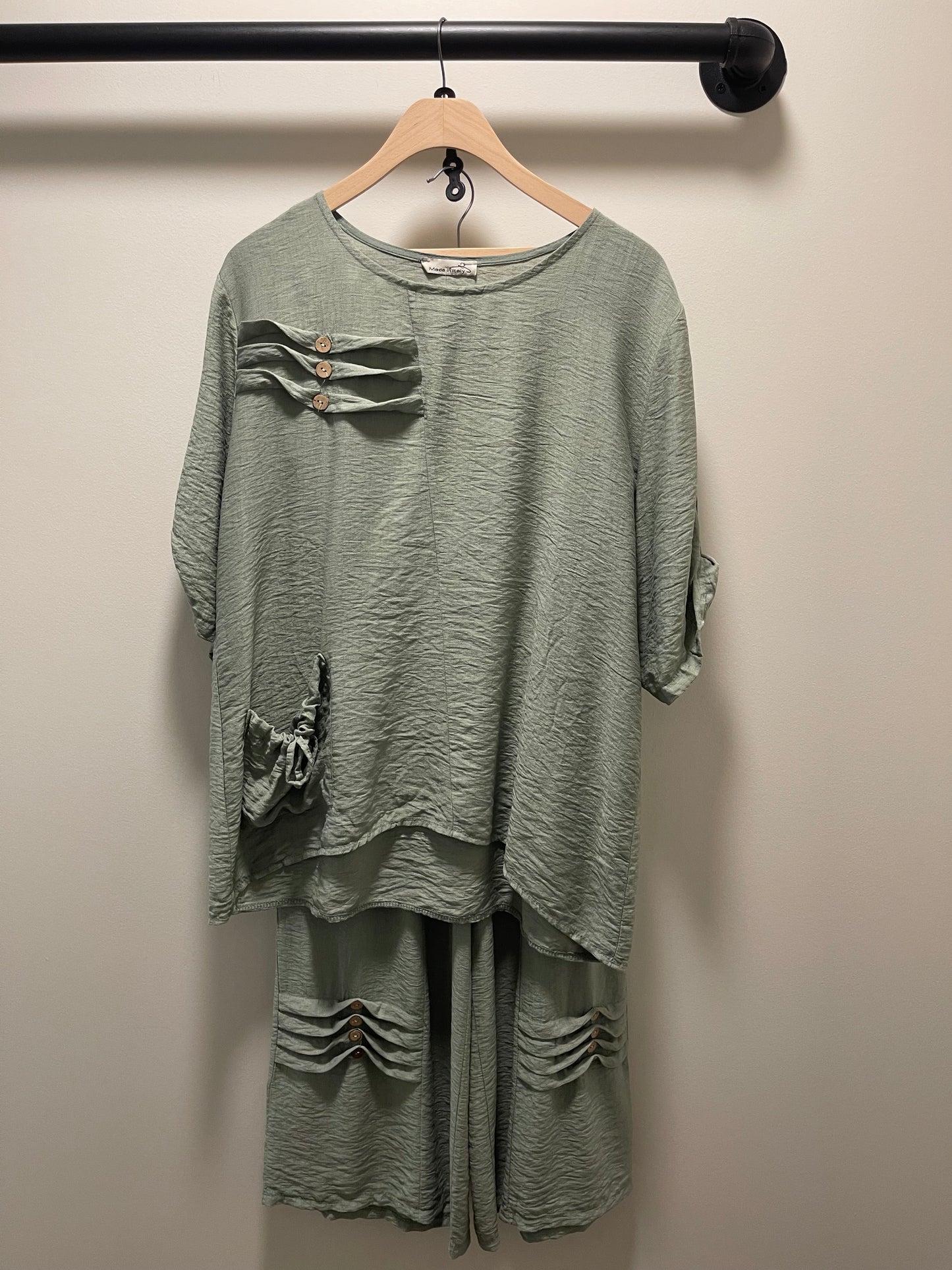 ALL THE PLEATS SET