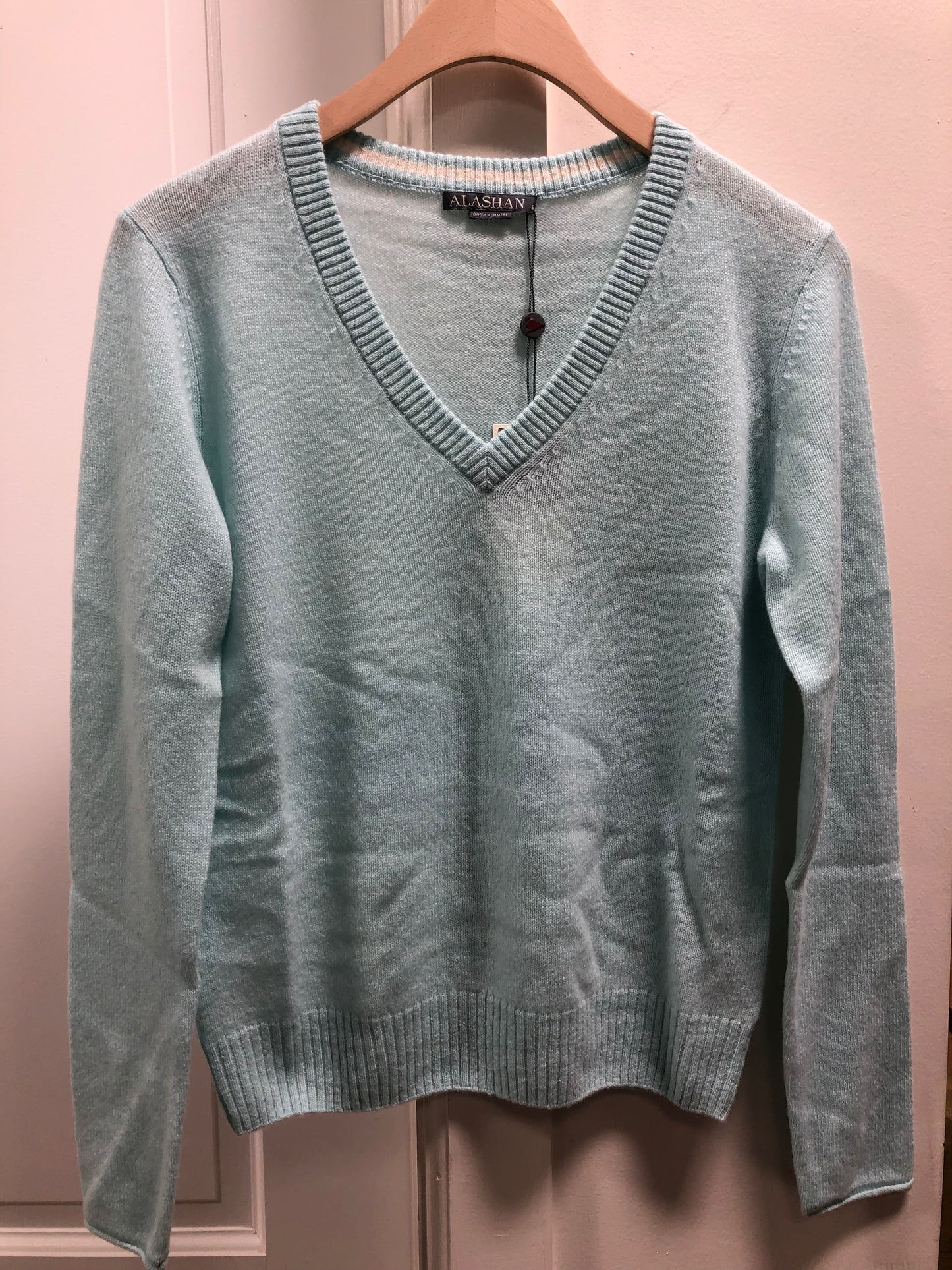 CASHMERE V-NECK LIGHTWEIGHT