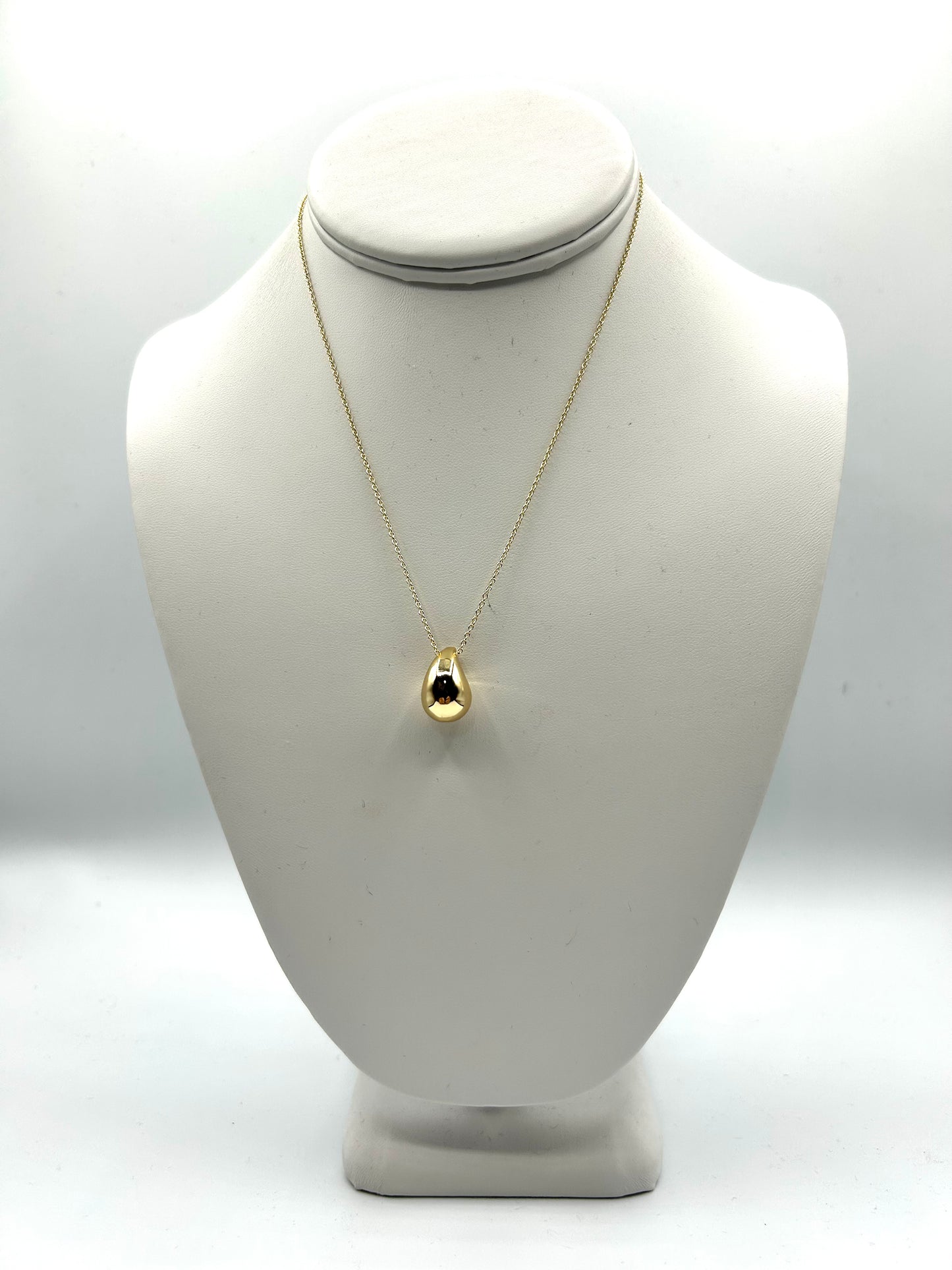 RAIN DROP PENDANT NECKLACE