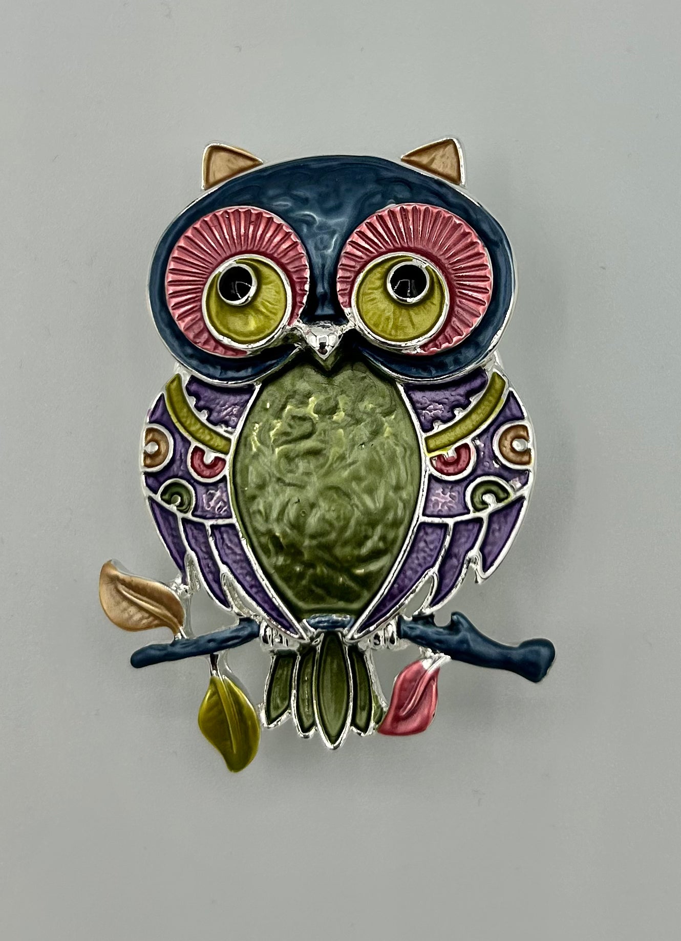 MAGNETIC BROOCH