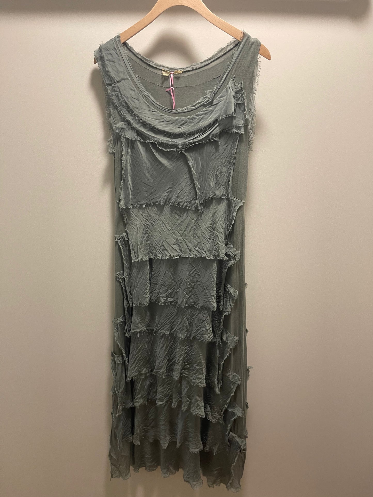 LONG RUFFLE DRESS