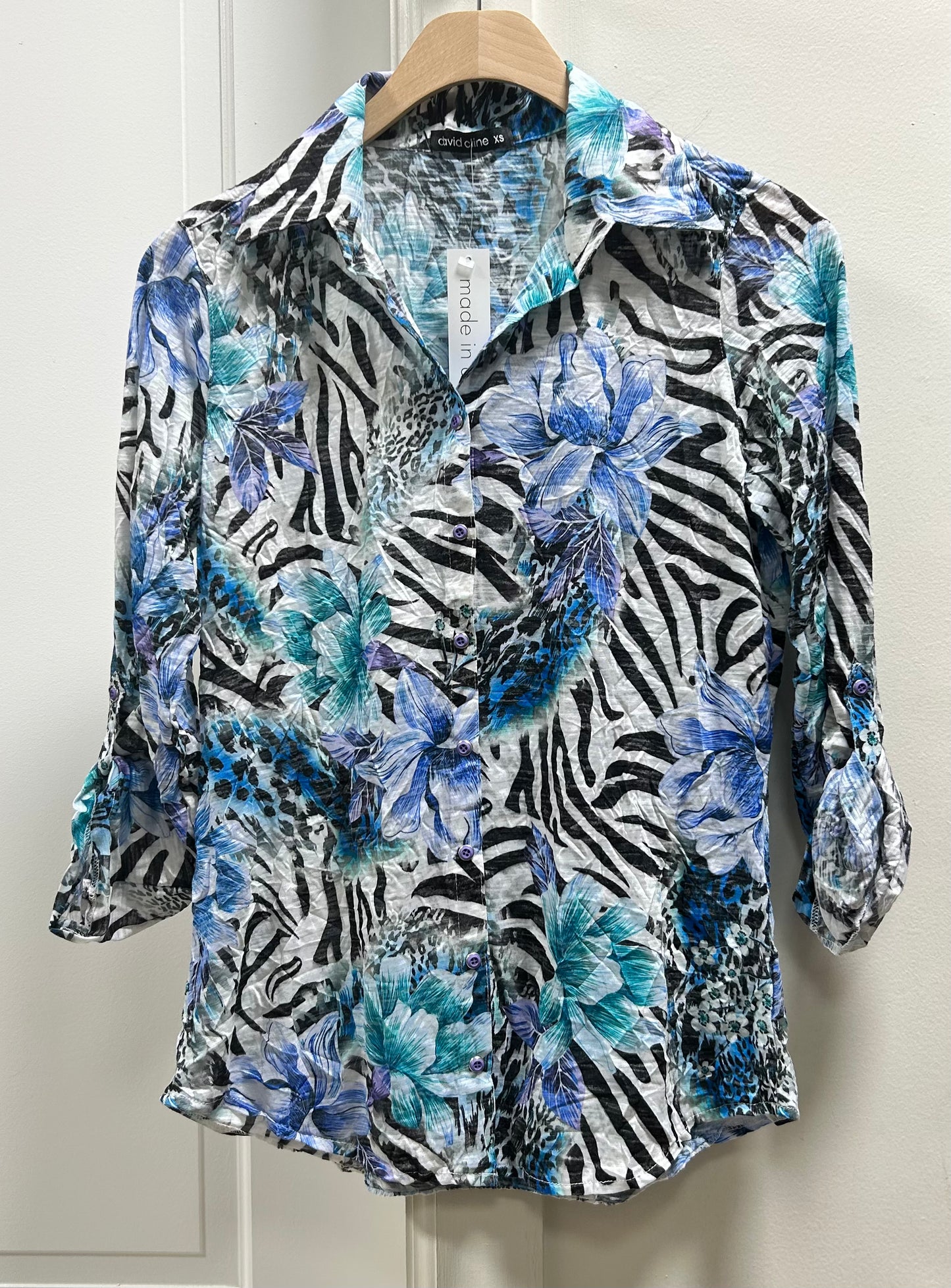 ROLL UP SLEEVE TOP