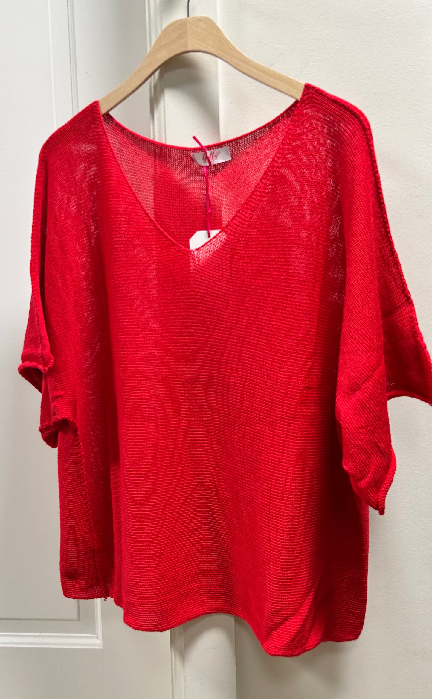 MEADOW VNECK TOP