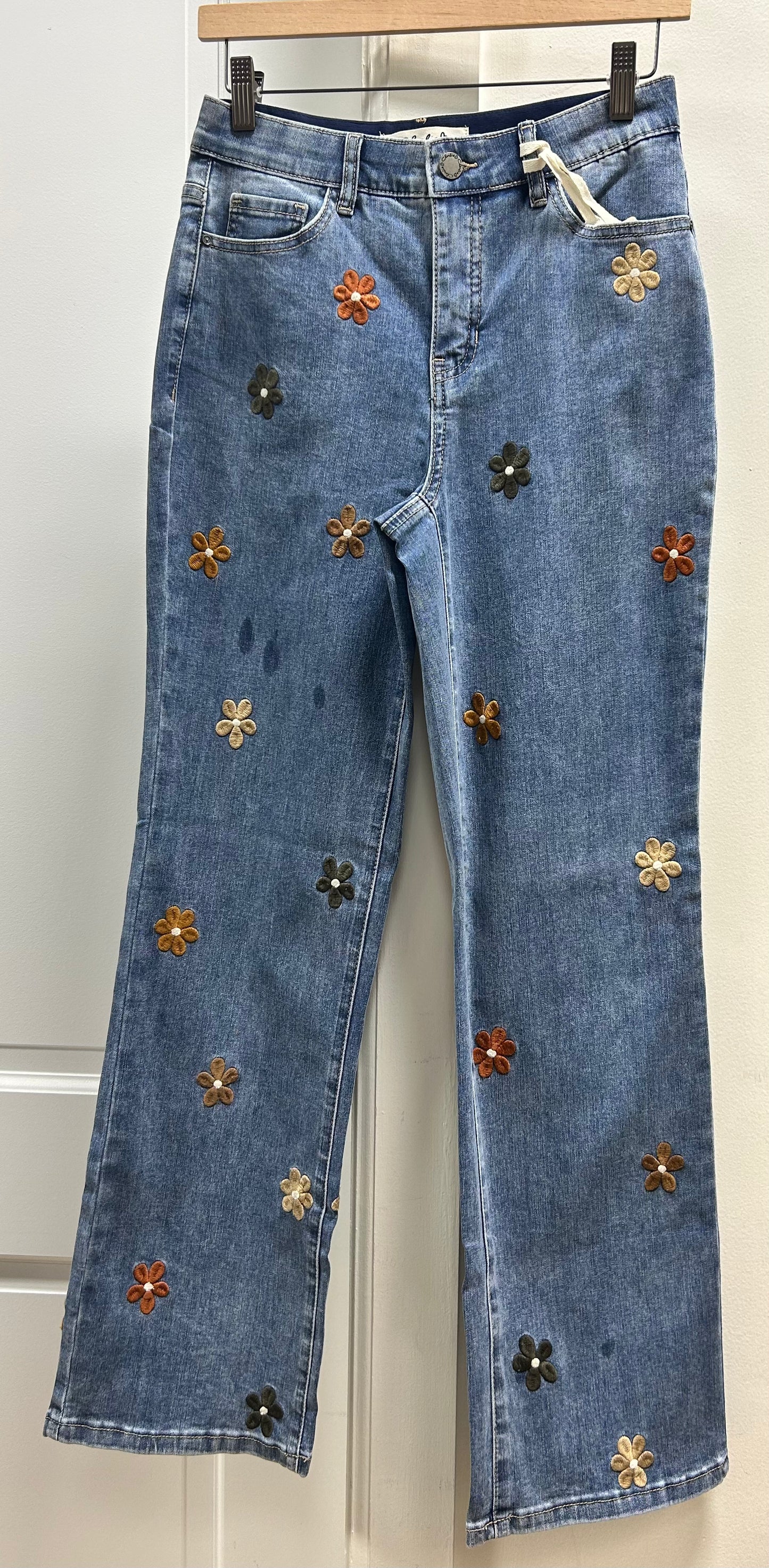 FLOWER STRAIGHT LEG  JEANS