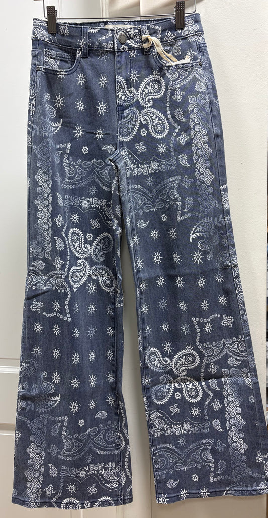 WIDE LEG BANDANA JEANS