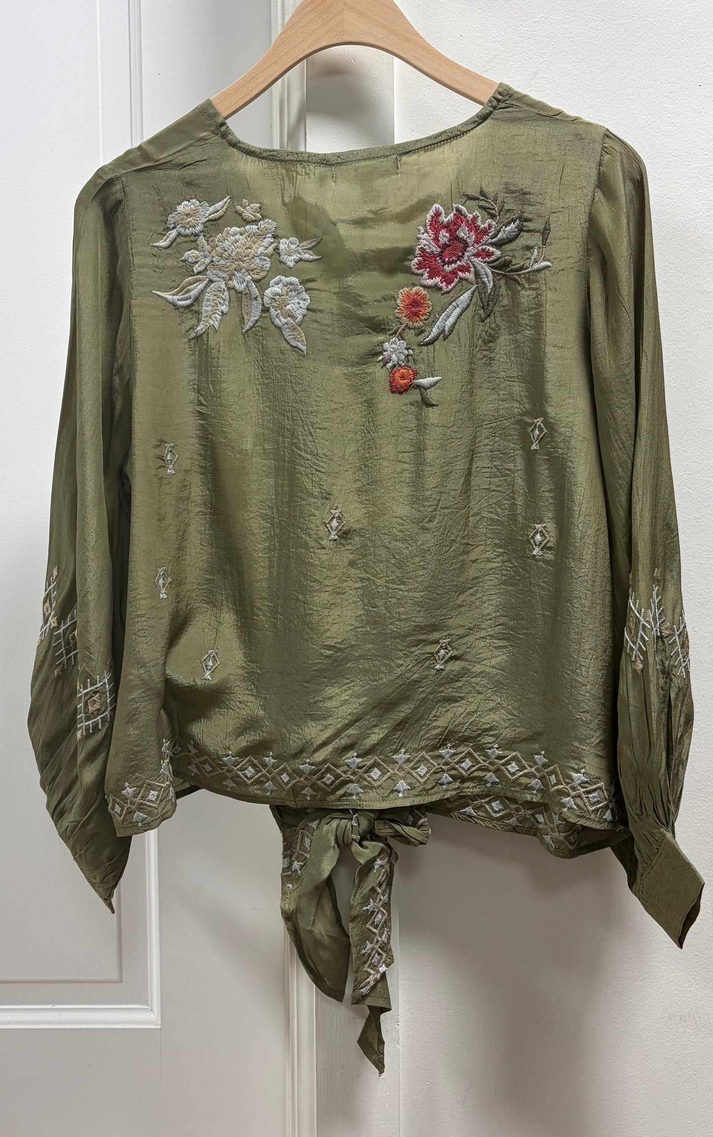 EMBROIDERED TIE FRONT TOP