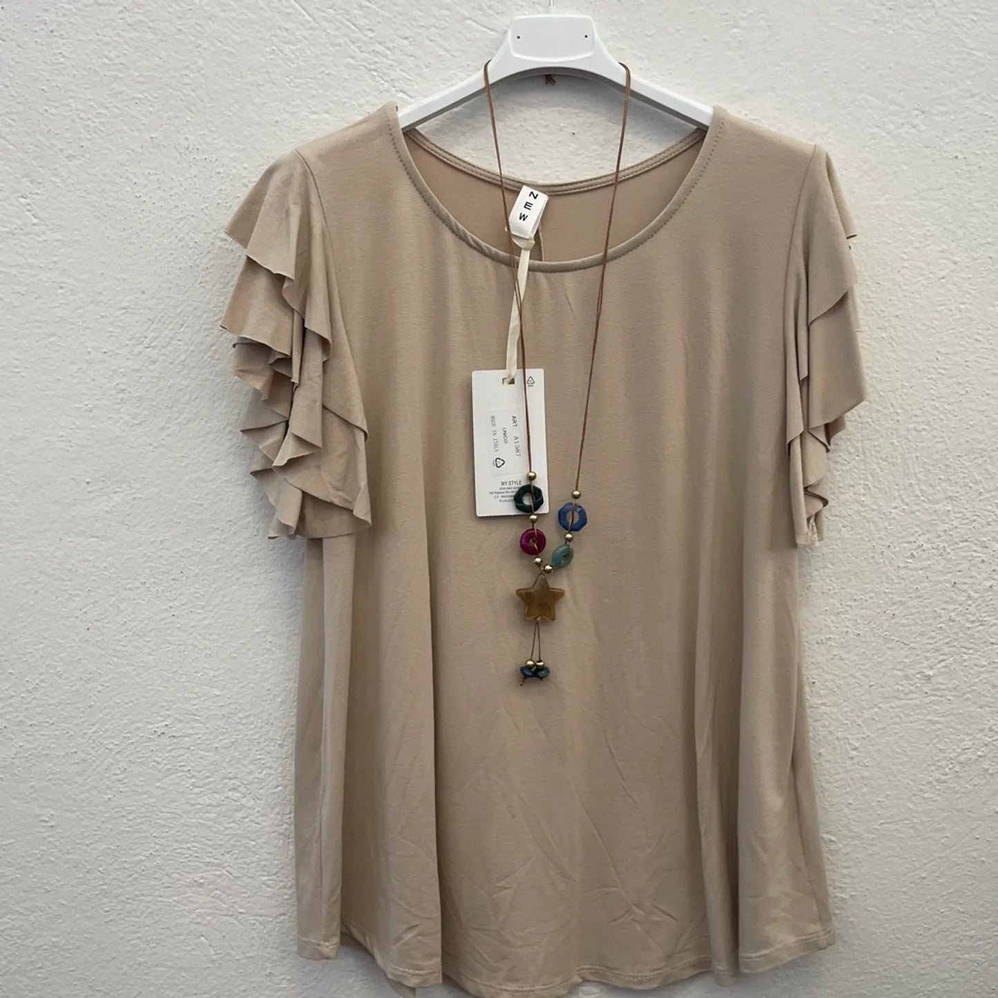 FLUTTER SLEEVE TOP