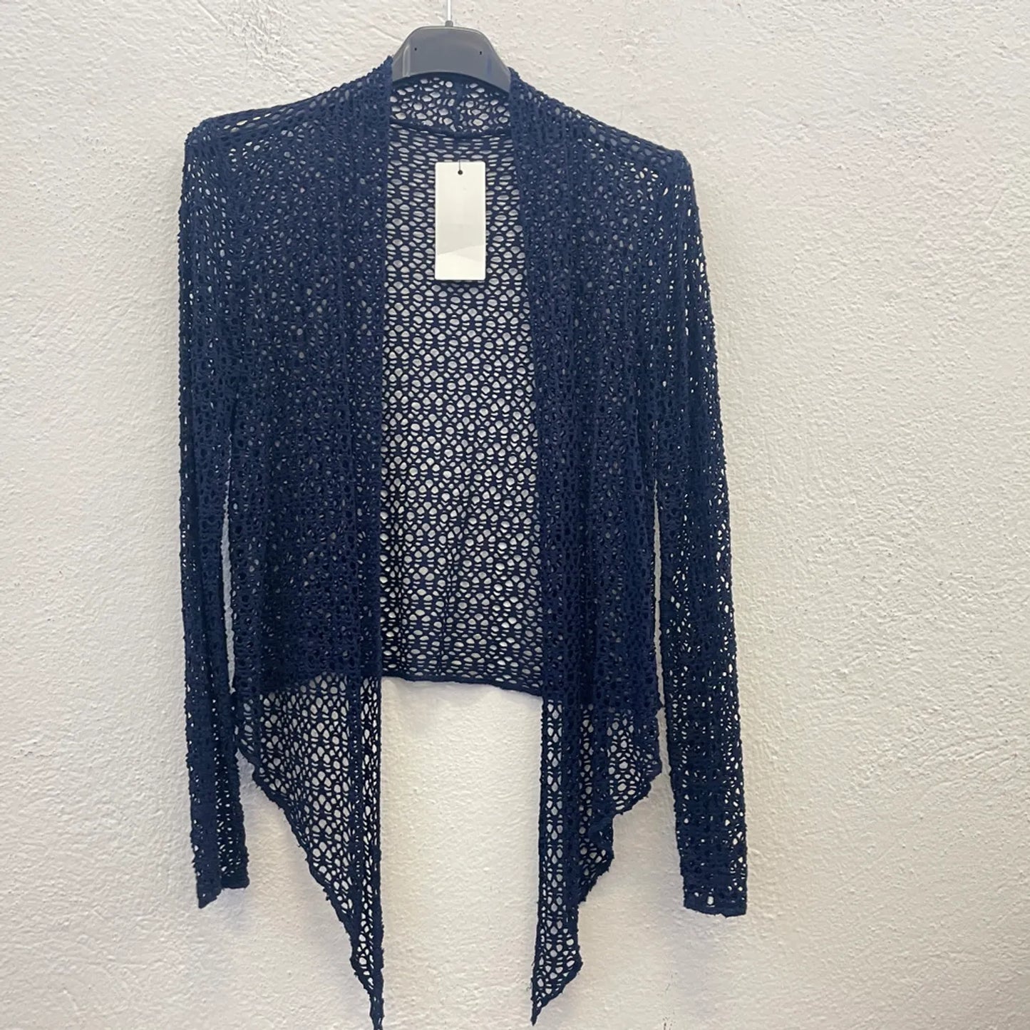 TEXTURED SHRUG