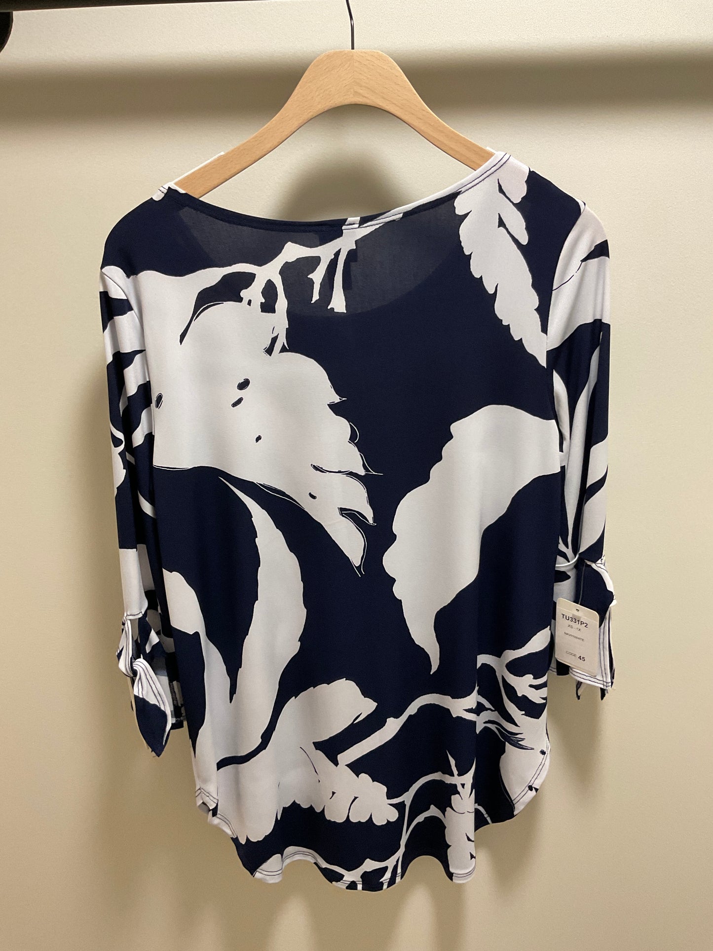 SCOOP W/CUFF TIE TOP PRINTS