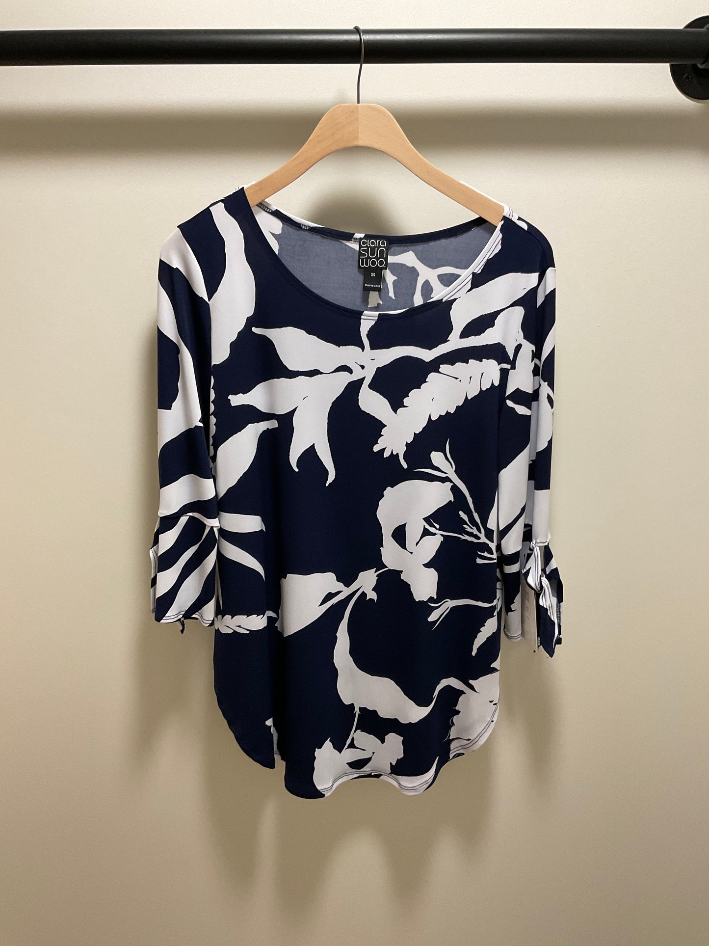 SCOOP W/CUFF TIE TOP PRINTS