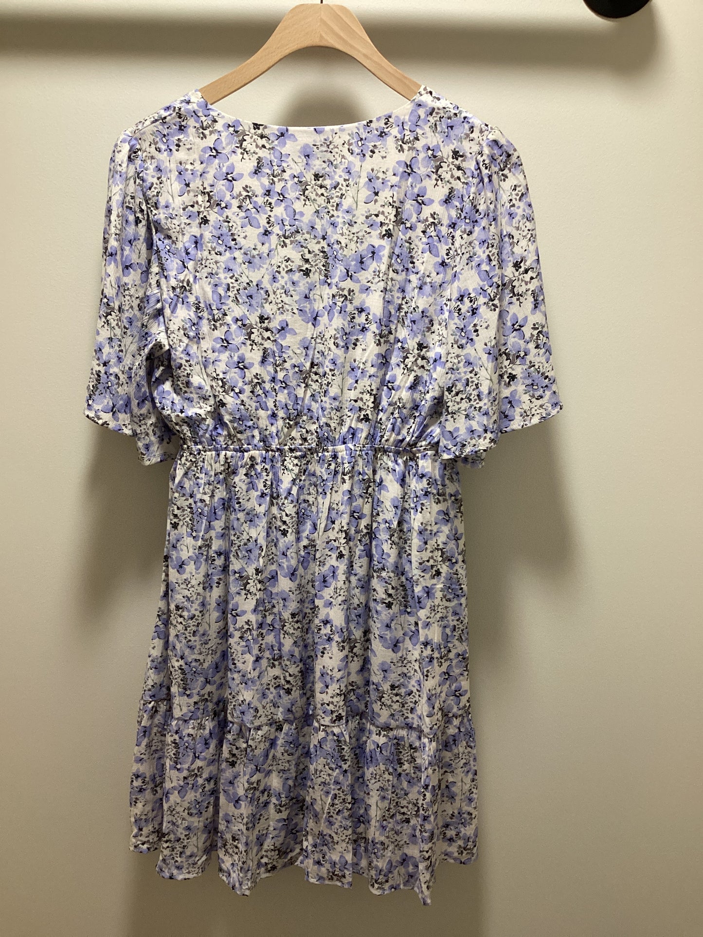 FLUTTER SLEEVE MINI DRESS