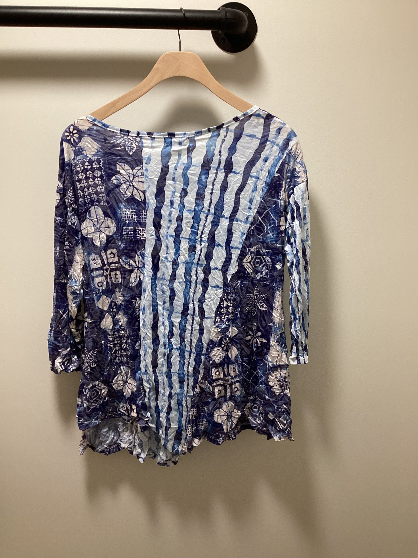 CRINKLE ASYMMETRICAL TOP