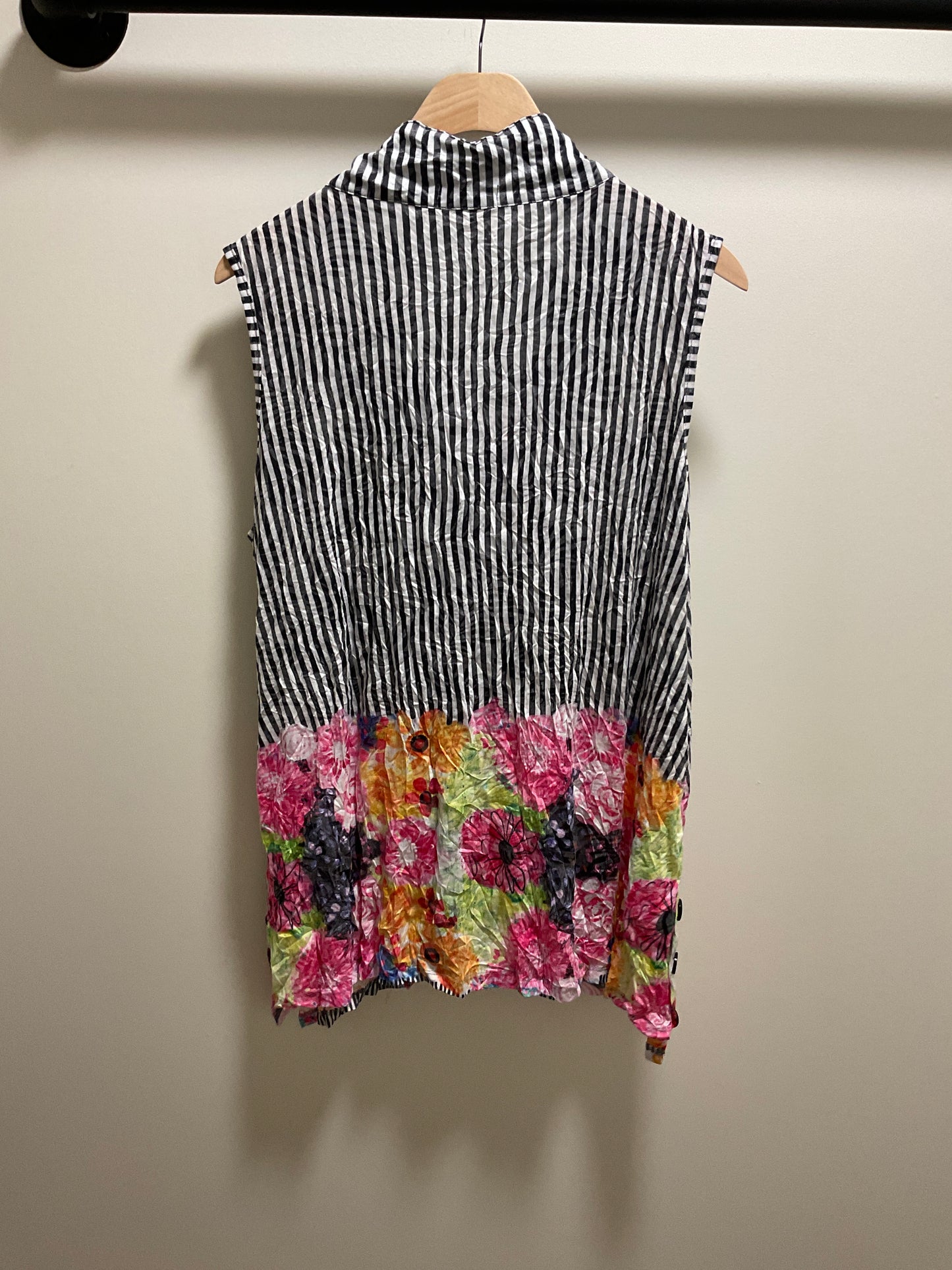 CRINKLE STRIPE MIX VEST